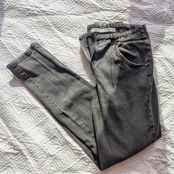 Tinseltown Junior's High Rise Skinny Jeans | Size 9 - Picture 1 of 4